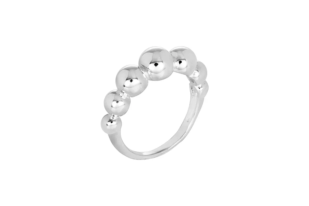 Sterling silver beads of different sizes ring