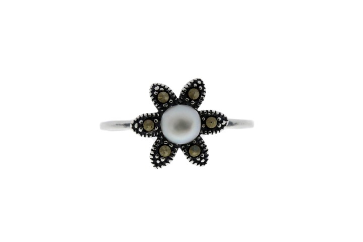 Silver 925 marcasita flower ring with pearl
