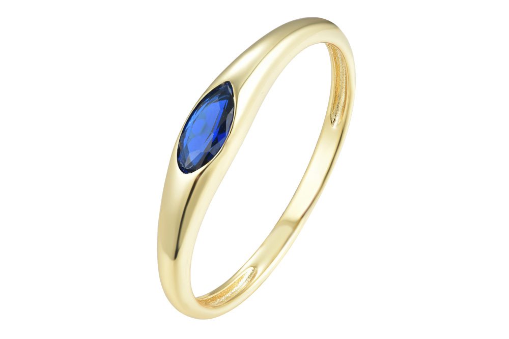 Sterling silver zirconia ring