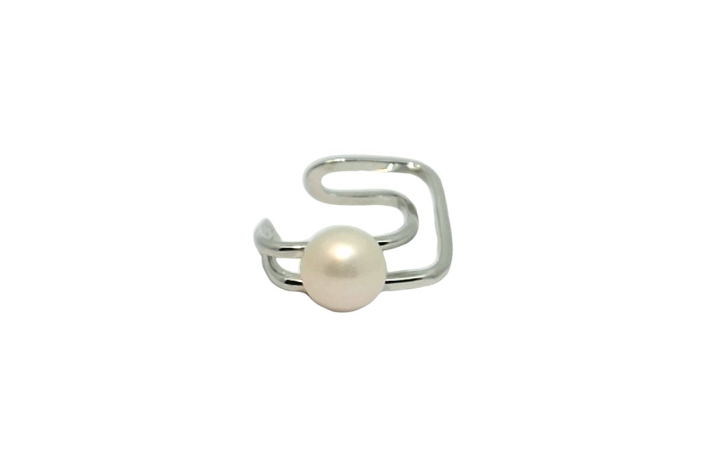 Sterling silver 9-10.5mm freshwater cultured pearls open ring