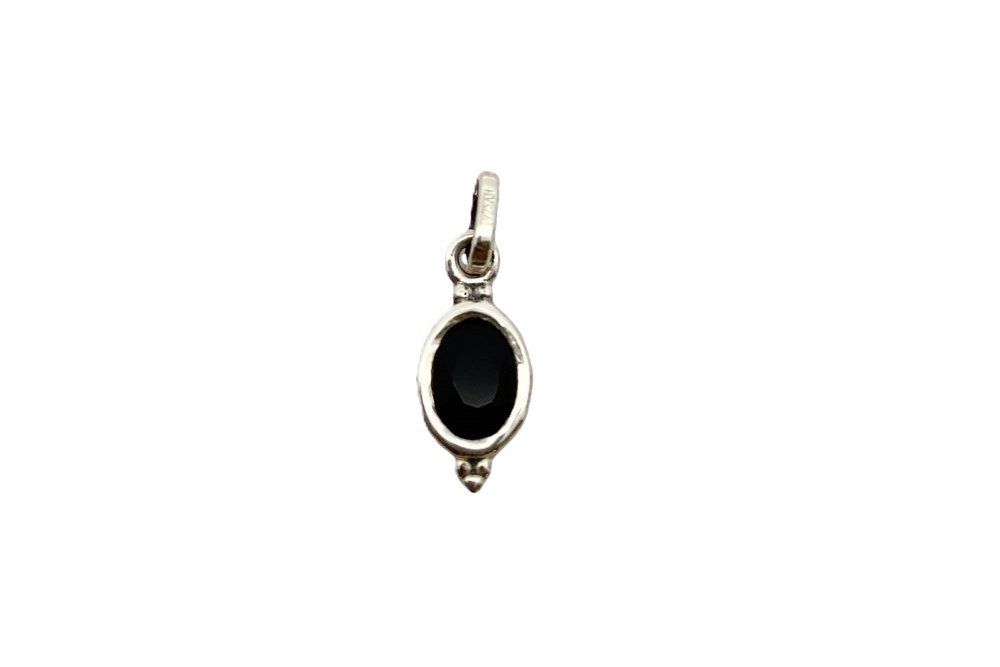 Sterling silver oval semiprecious stone pendant