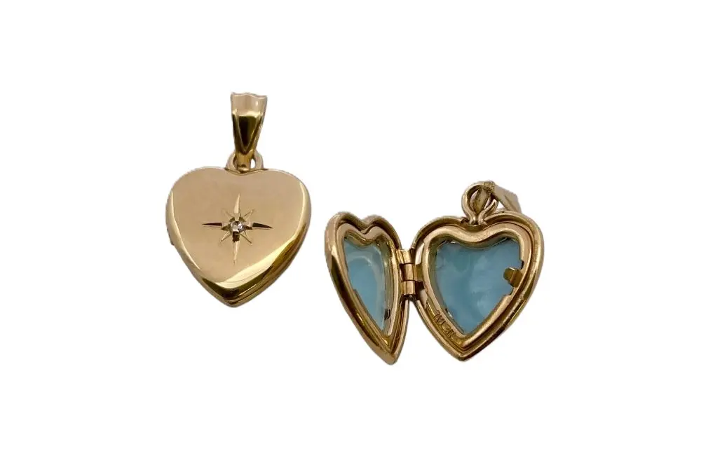 [17603PE120ZBLDO] Sterling silver heart locket pendant with cz wind rose (12 mm, Gold plated)
