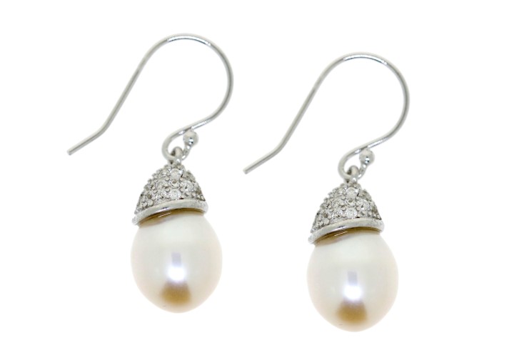 Sterling silver pearl & zirconia earring