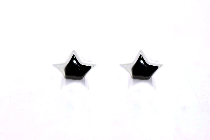 Pendiente plata lisa estrella 