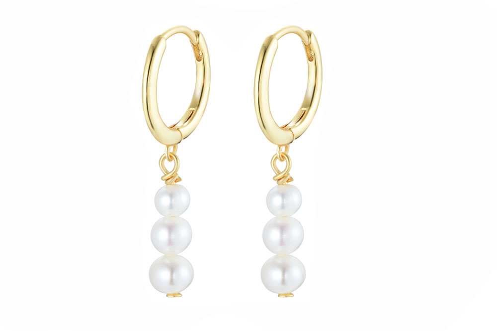 Sterling silver with three pearls earring