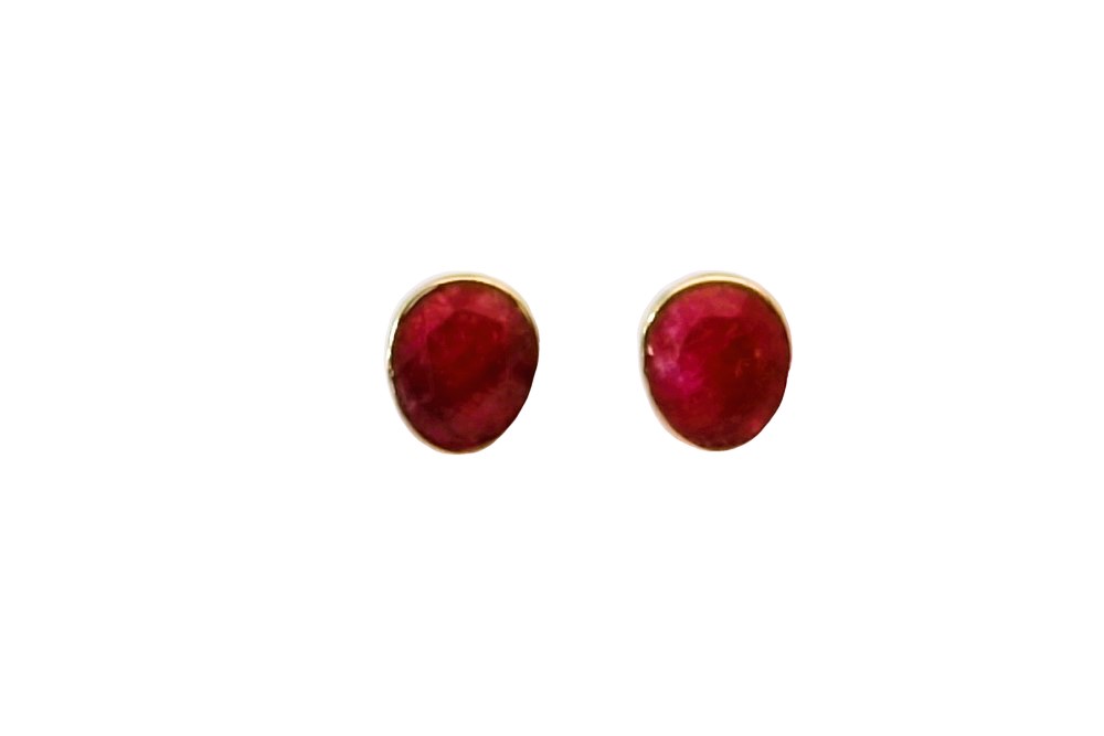 Sterling silver semiprecious stone earring