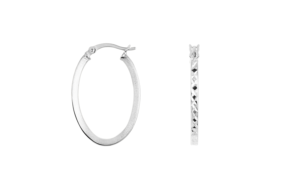 Sterling silver oval with diamond-cut design earring