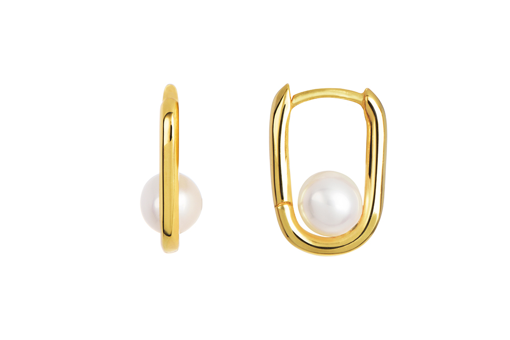 [18010EPBLDO] Sterling silver hoop with cultured pearl earring (Gold plated)