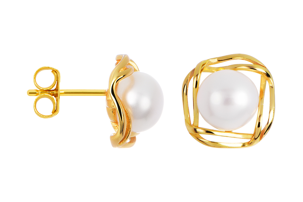 Sterling silver pearl earring