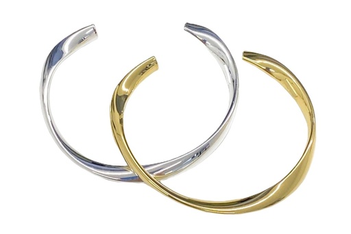 Sterling silver bangle