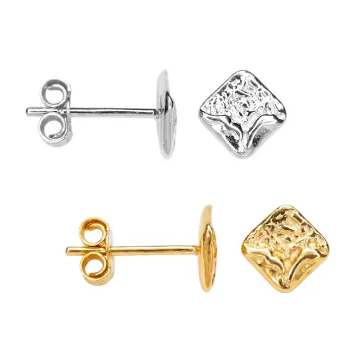 Pendiente plata 925 cuadrado picado con dos bordes plegados