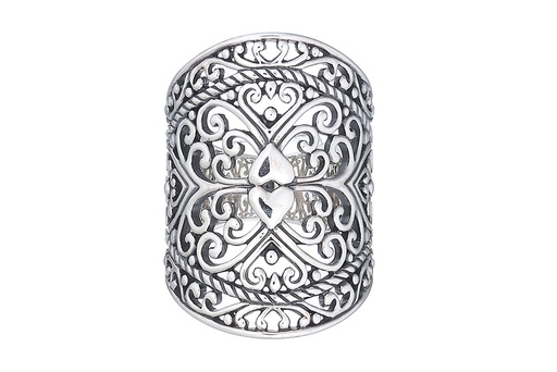 Silver garnished heart ring