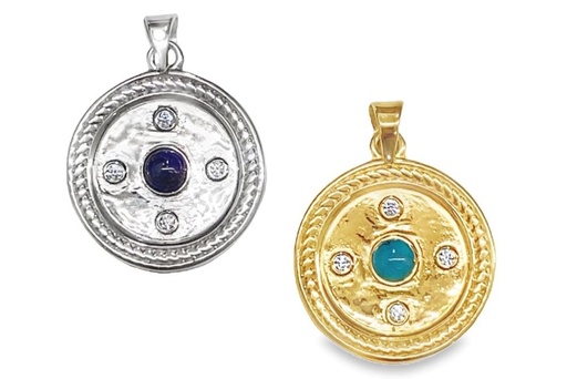 Sterling silver pendant with semi-precious stone
