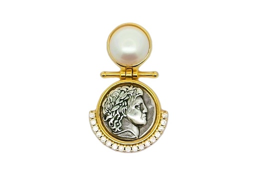 [17332PPZBLDOOX] Sterling silver roman ancient coin pendant with pearl & zirconia